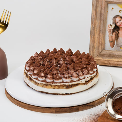 Delectable Tiramisu Cake
