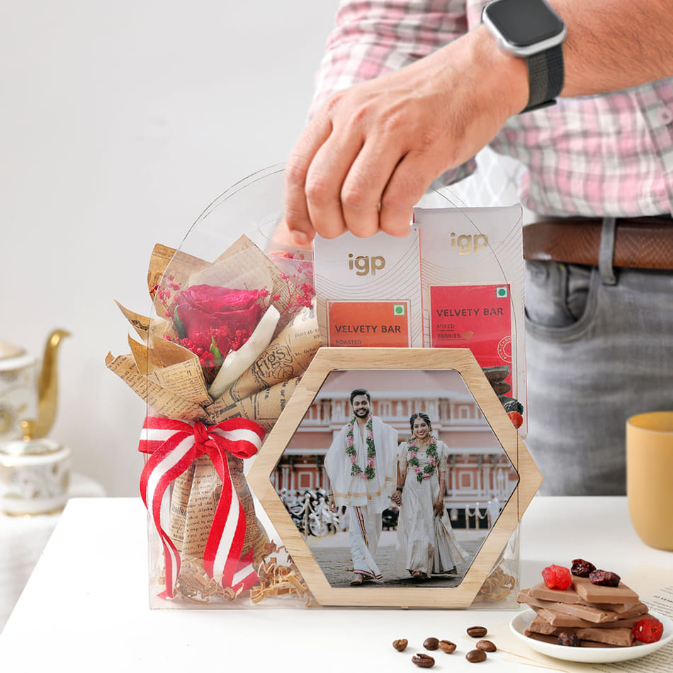 Buy/Send Heartfelt Delight Personalized Wedding Hamper Online