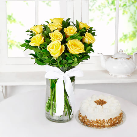 Beautiful 10 Roses with Butterscotch Cake-picture-13