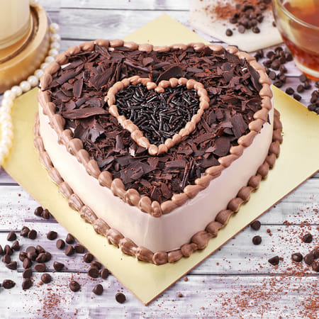 Chocolate Heart Valentine Fresh Cream Cake (2 kg)-picture-25
