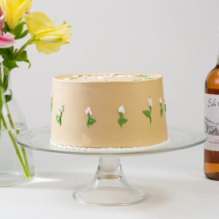 Creamy Cake with Intricate Floral Design-picture-12