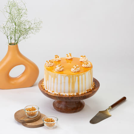Crunchy Butterscotch Cake (1 Kg)-image-15