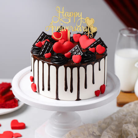 Decadent Romance Red Velvet Anniversary Cake (750 Gm)-picture-16