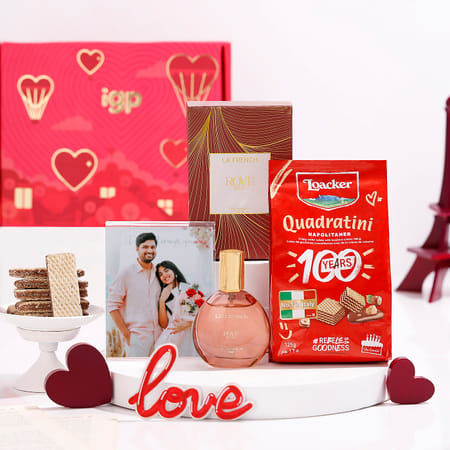 Delightful Love Personalized Valentine's Day Gift Hamper-picture-35
