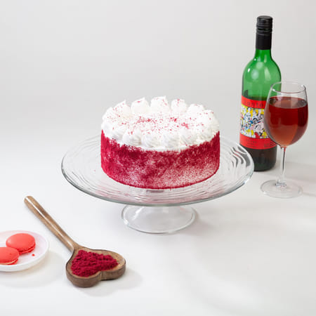 Dramatic and Delicious Red Velvet Cake (1 Kg)-image-14