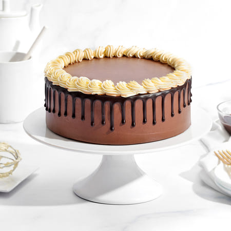 Euphoric Butter Cream Chocolate Drip Cake (1 Kg)-picture-37