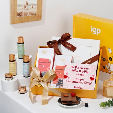 Exquisite Skincare Personalized Valentine's Day Hamper
