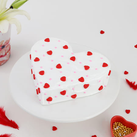 Heart-Shaped Chocolate Cake with Cream Frosting (1 Kg)-picture-41