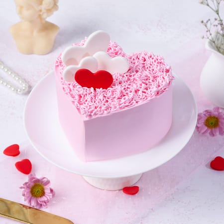 Heart-Shaped Strawberry Valentines Cake (300g)-picture-39