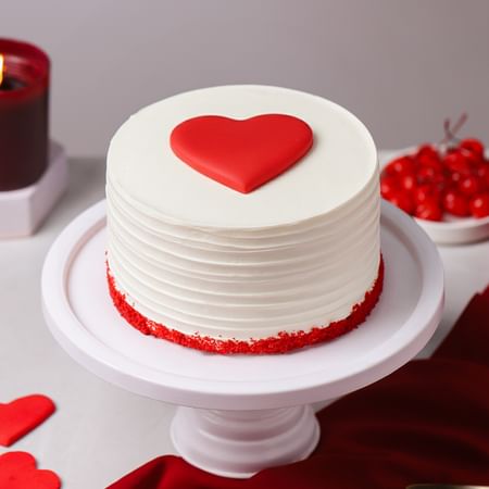 Heartfelt Red Velvet Cake (250 Gm)