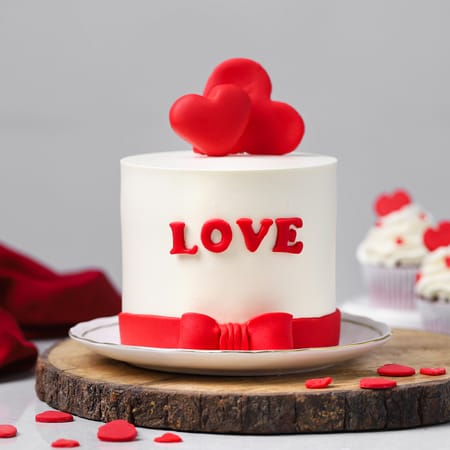 Heartfelt Red Velvet Cake (750 Gm)-image-46