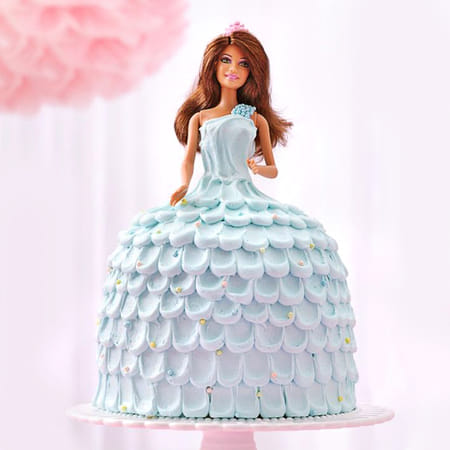 Icy Dress Barbie Cream Cake (2.5 Kg)-picture-22