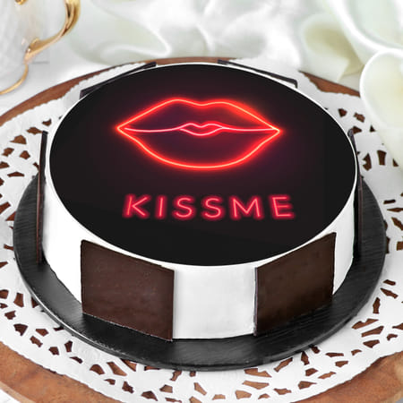 Kiss Me Cake (1 Kg)-picture-15