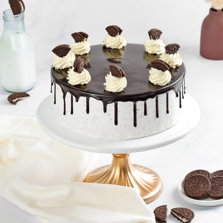 Oreo Butter Cream Cake (1 Kg)-image-6