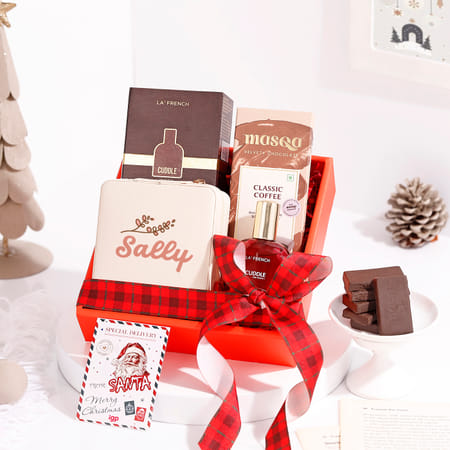 Personalized Jewellery Organizer & Perfume Hamper-picture-11