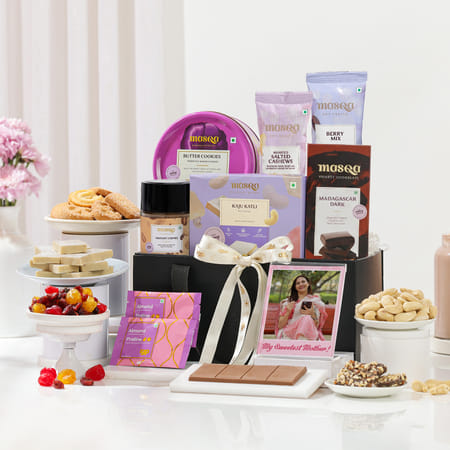 Personalized Mom's Luxurious Treat Box-picture-43