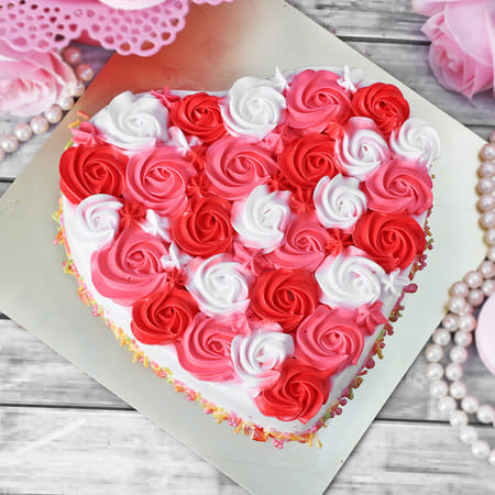 Roses Aplenty Fresh Cream Valentine Cake (2 kg)-picture-10
