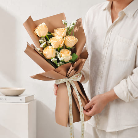 Serene Peach Roses Handtied Bouquet-picture-49