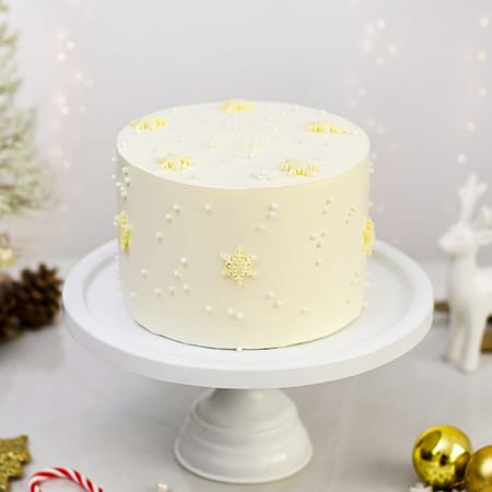 Snowfall Elegance Cake-picture-28