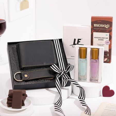 Stylish Essentials Valentine Gift Hamper For Boyfriend-picture-17