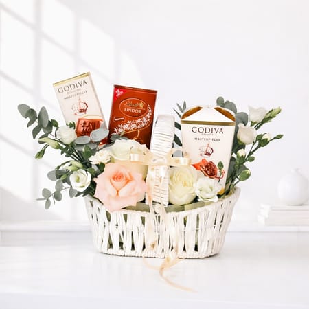 Sweet Bloom Gift Hamper-picture-29