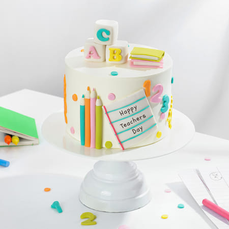 Sweet Tribute Semi-Fondant Teacher's Day Cake (750 g)-image-6