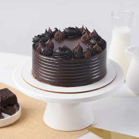 Velvet Truffle Indulgence Cake (2 Kg)-image-14