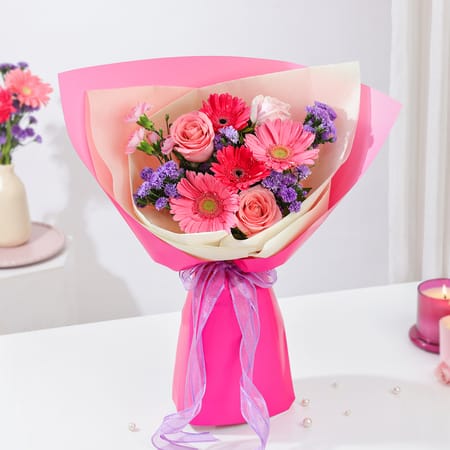 Vibrant Elegance Handtied Bouquet-picture-10