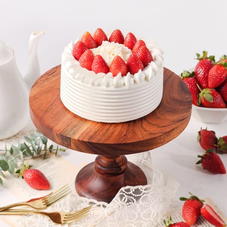 White Chocolate And Strawberry Symphony Cake (1 Kg)-image-7