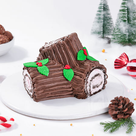 Yule Log Christmas Cake