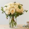 15 Short-stemmed White Roses Online
