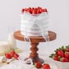 Gift Pearl-Kissed Strawberry Cake (1 Kg)