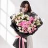 Gift Rosy Contrast Bouquet