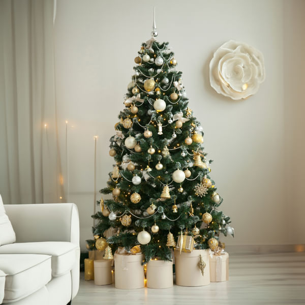 5 Feet Charming Artificial Christmas Tree with Decorations