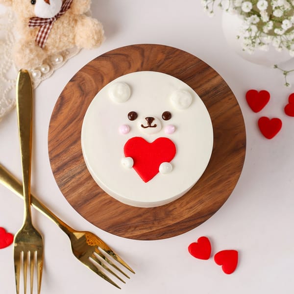 Adorable Bear Red Velvet Cake For Valentine’s Day (500 Gm)