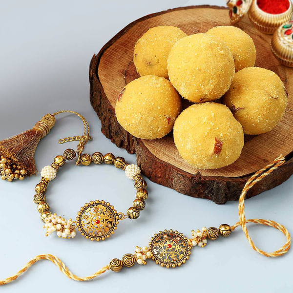 Antique Bhaiya Bhabhi Rakhi With Besan Ladoo