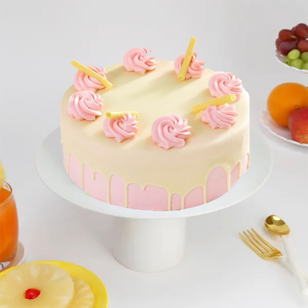 Berry Yummy Cake