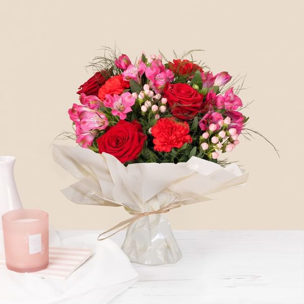 Bisous et sa bulle d'eau - Kiss and water bubble