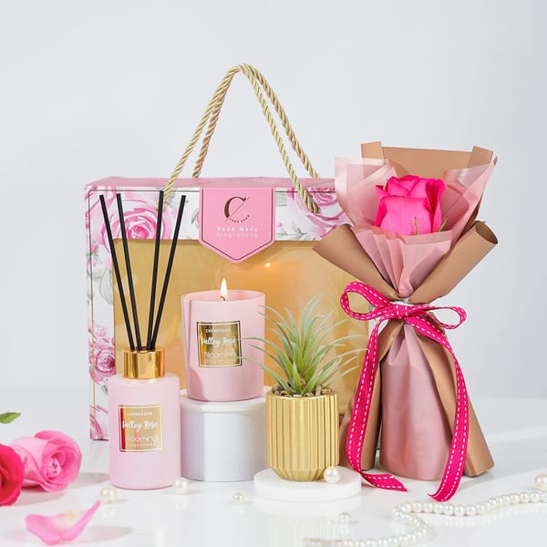 Blissful Aroma Gift Hamper - Roses, Polaroid & Diffuser Set