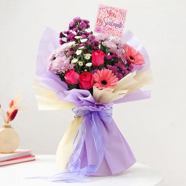 Blooming Love Girlfriend's Day Bouquet