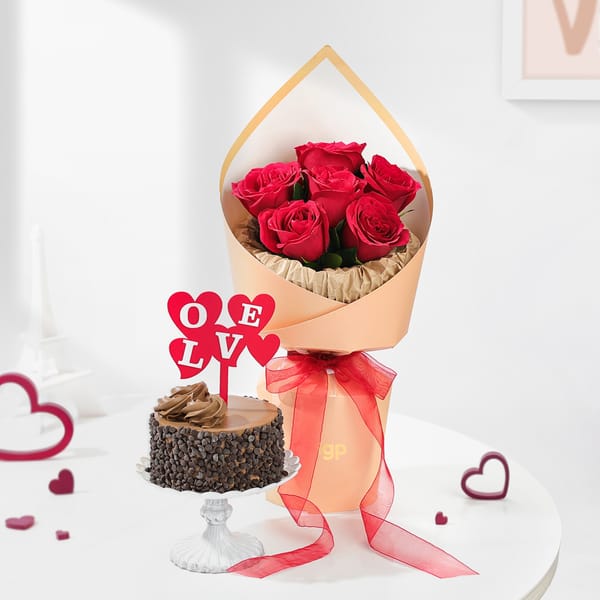 Blooms And Sweetness Valentines Day Gift Combo