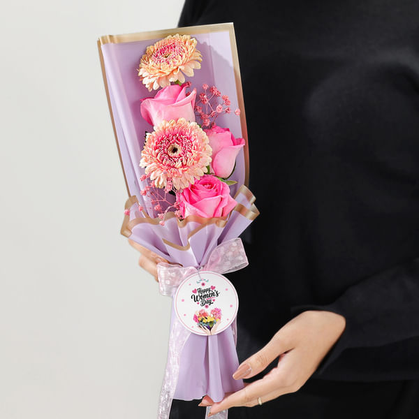 Blush And Bloom Women's Day Bouquet