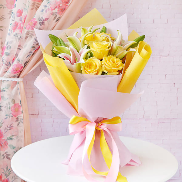 Bouquet of Roses and Lilies