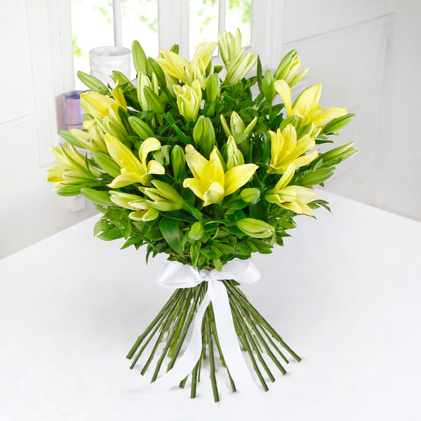 Bunch of 10 Yellow Lilies
