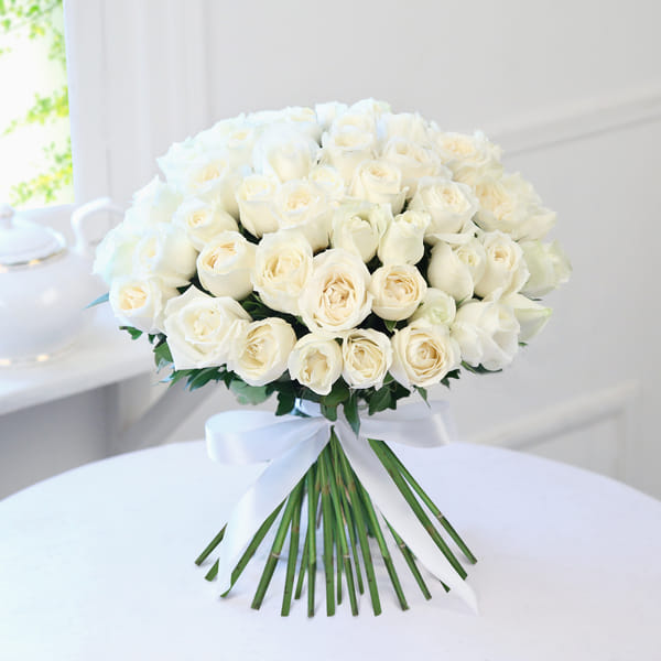 Bunch of 50 White Roses