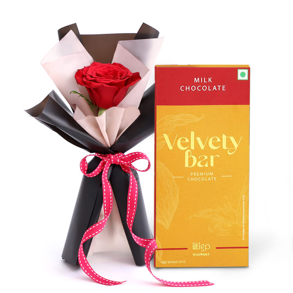 Chocolate and Rose Bouquet Combo