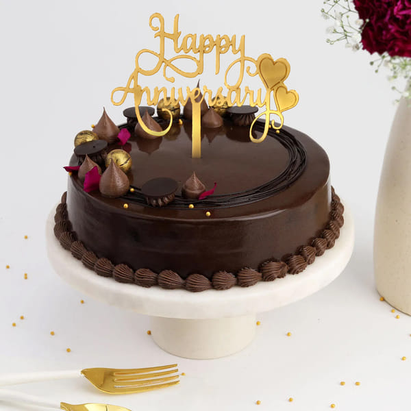 Chocolate Noir Anniversary Gateau