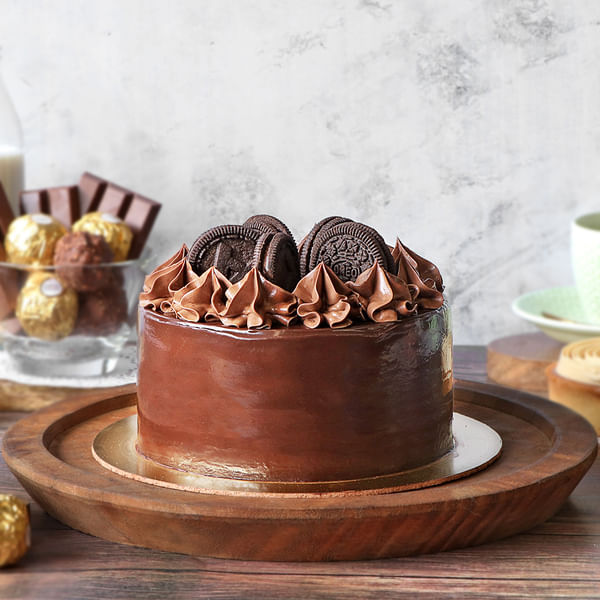 Chocolate Oreo Ganache Cake (2 kg)