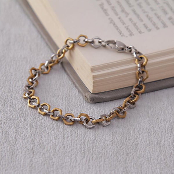 Classy Stainless Steel Chain Bracelet