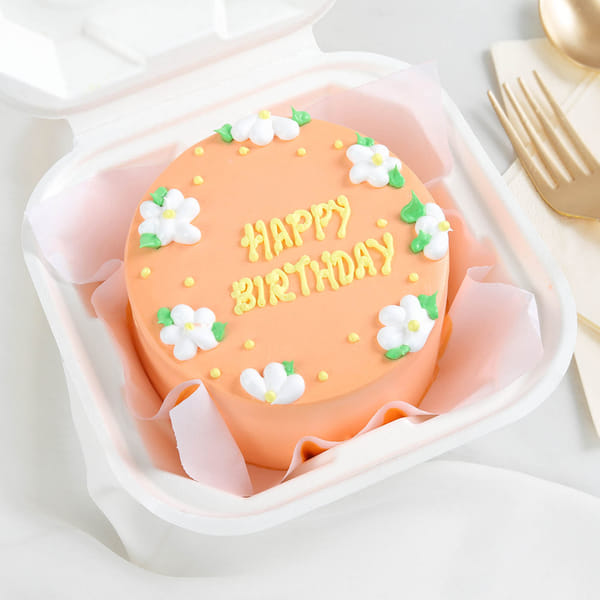 Creamy Delight Bento Cake (200 Gm)